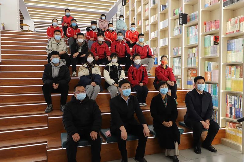 爱心助学，，，，，，，情系教育